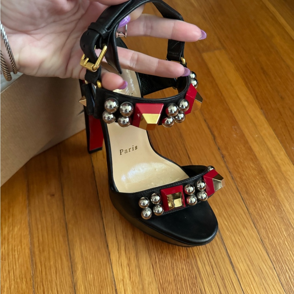 - nicol is back 85 crepe satin-louboutin heels 37.5 - Picture 7 of 15